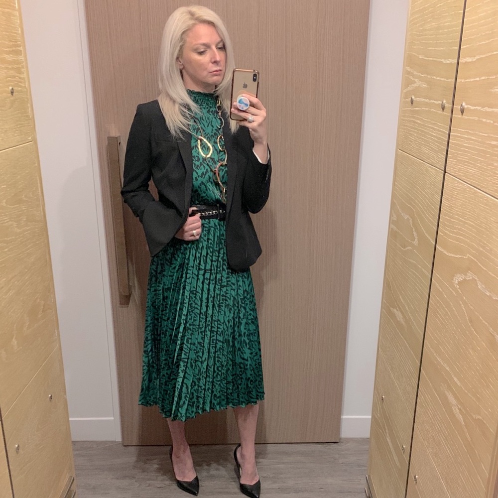 Meet your Posher, Elizabeth